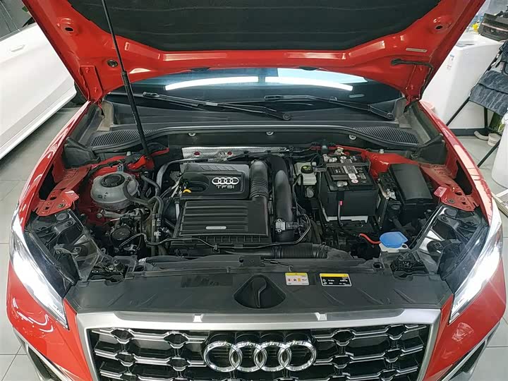 Фото 10 - Audi Q2L