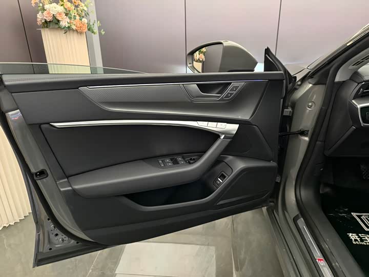 Фото 13 - Audi A7