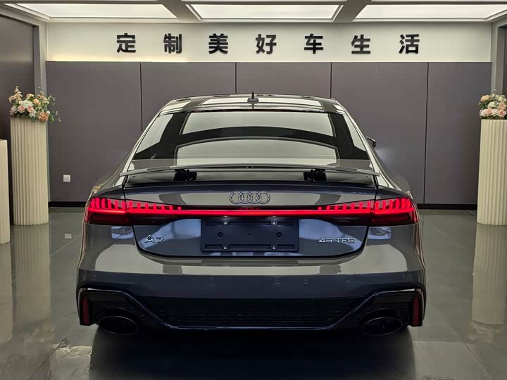 Фото 15 - Audi A7