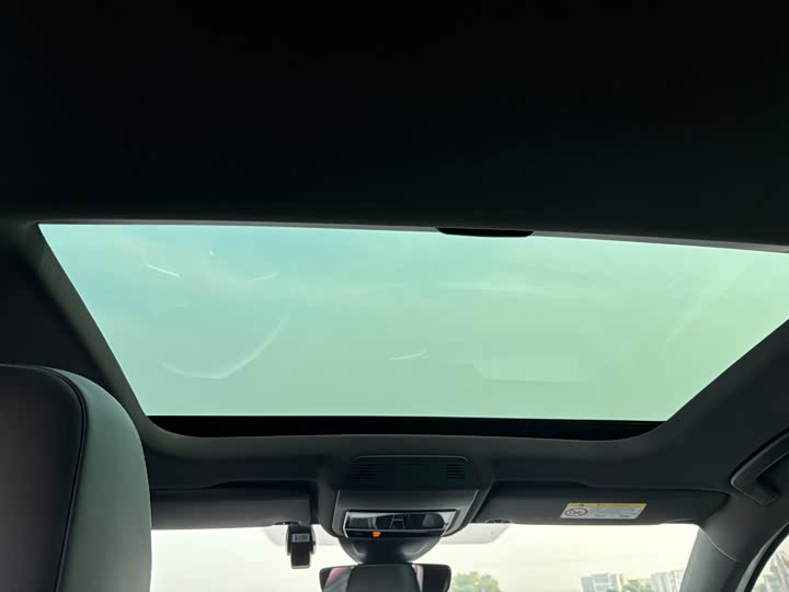 Фото 13 - Volkswagen Golf