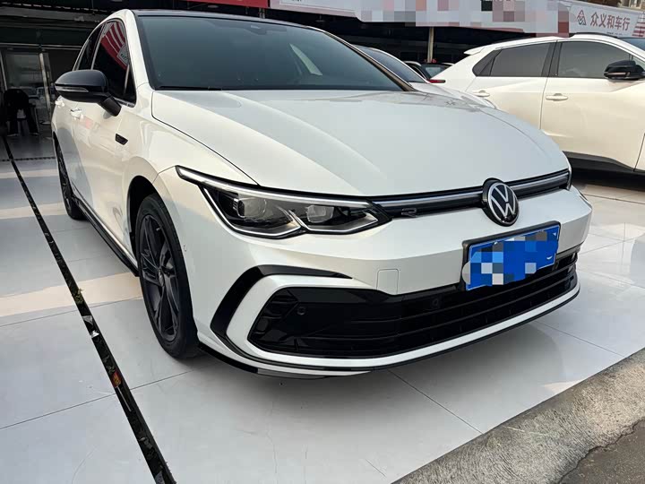 Фото 3 - Volkswagen Golf