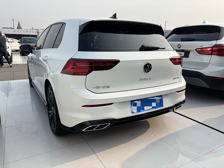 Фото 4 - Volkswagen Golf