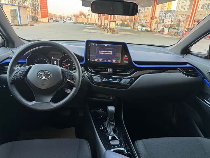 Фото 10 - Toyota Izoa