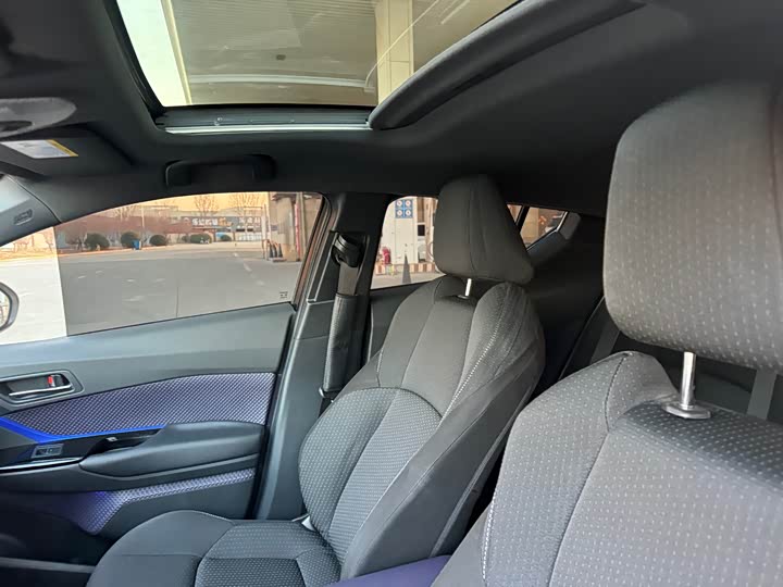 Фото 6 - Toyota Izoa