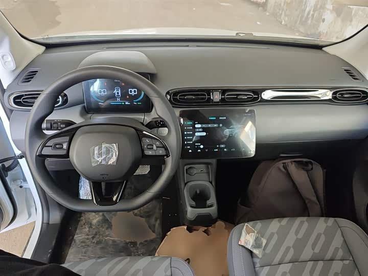 Фото 10 - Leapmotor T03