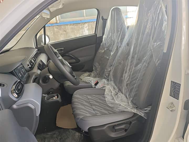 Фото 15 - Leapmotor T03