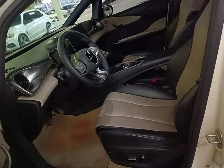 Фото 15 - BYD Dolphin