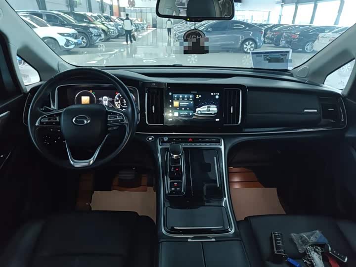 Фото 10 - GAC Trumpchi M8