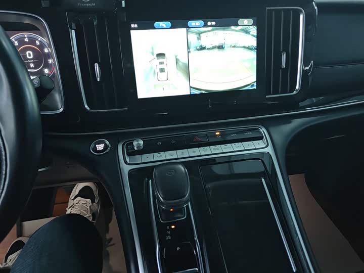 Фото 13 - GAC Trumpchi M8