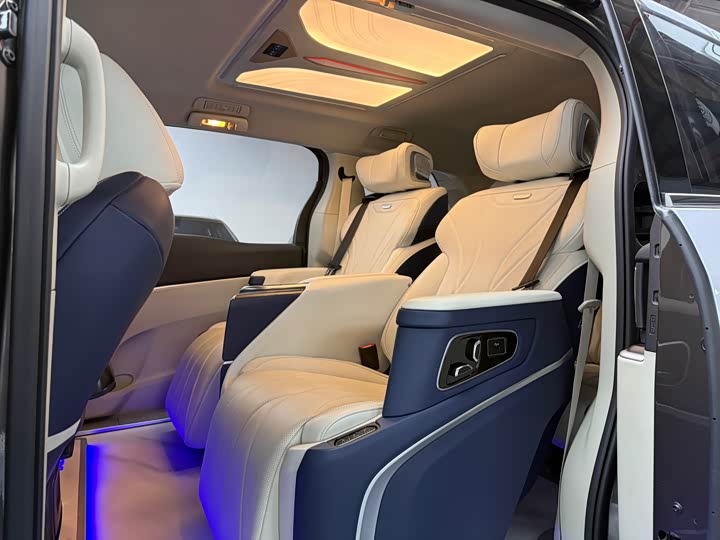 Фото 5 - Buick GL8 ES