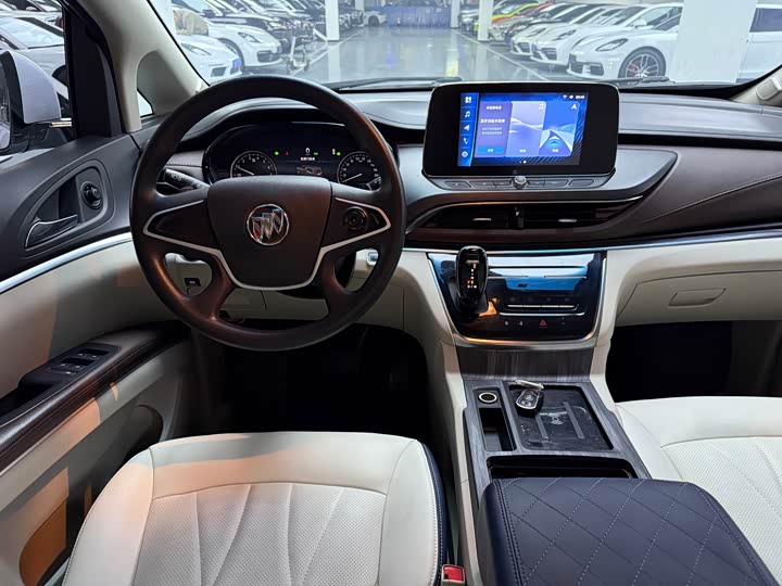 Фото 9 - Buick GL8 ES
