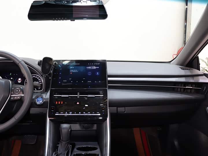 Фото 15 - Toyota Avalon