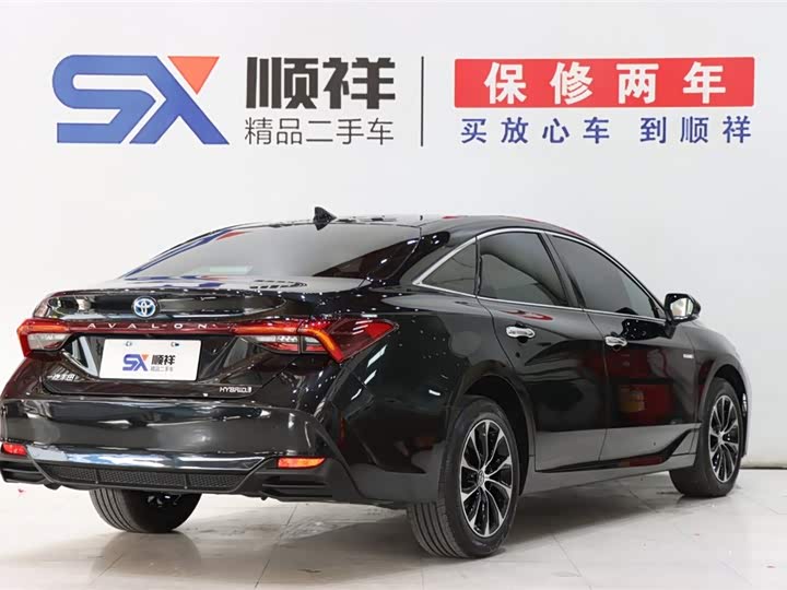 Фото 5 - Toyota Avalon