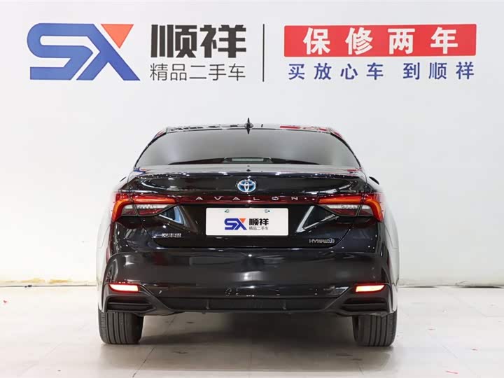 Фото 6 - Toyota Avalon