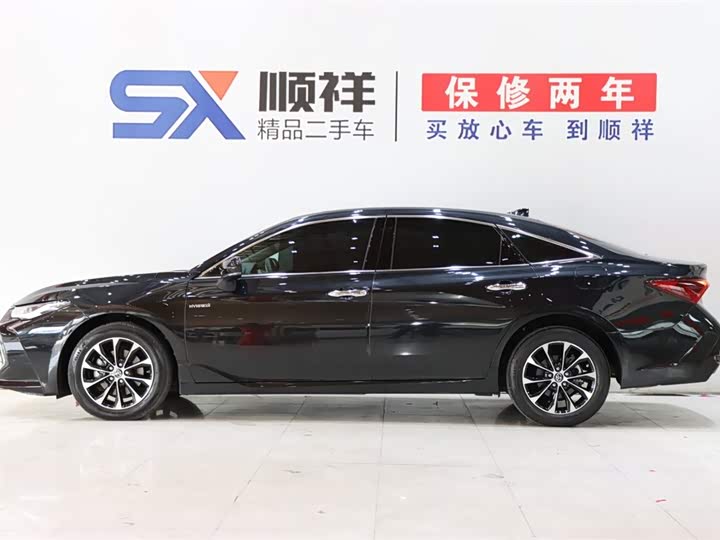 Фото 7 - Toyota Avalon