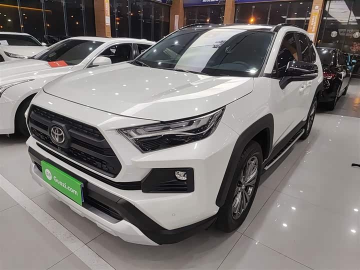 Фото 1 - Toyota RAV4