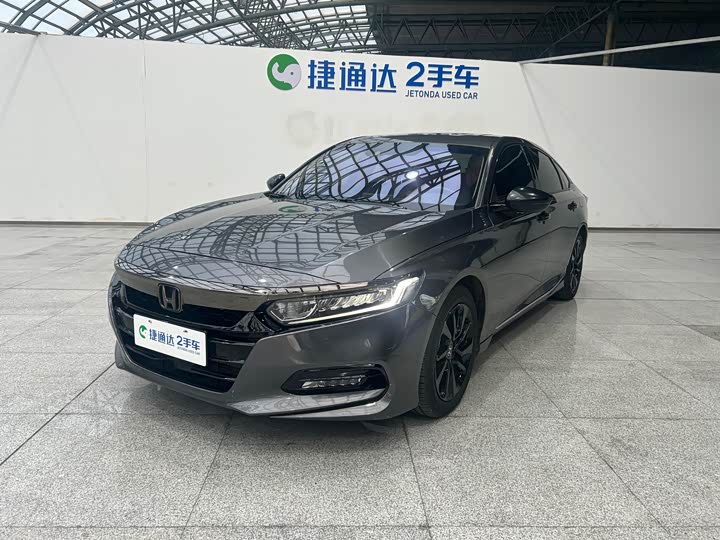 Фото 2 - Honda Accord