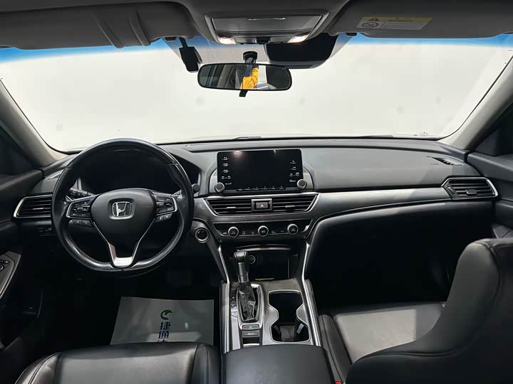 Фото 25 - Honda Accord