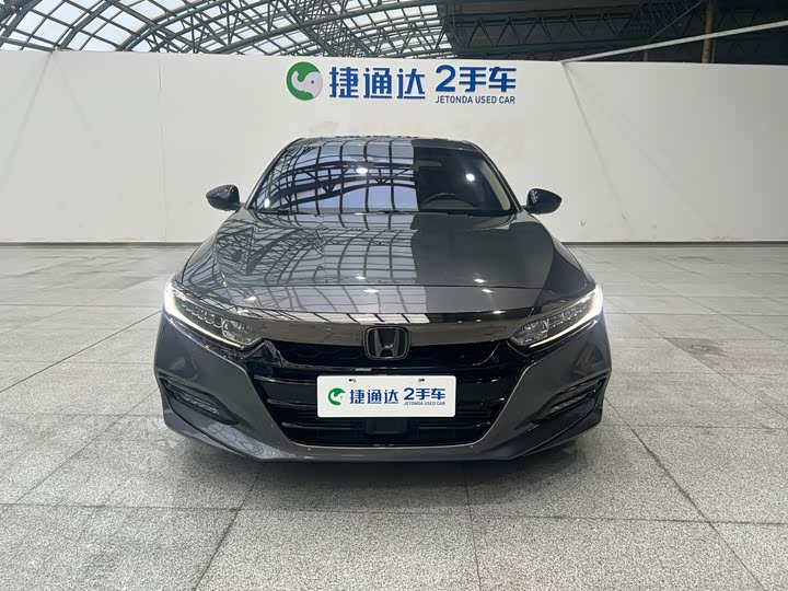 Фото 3 - Honda Accord