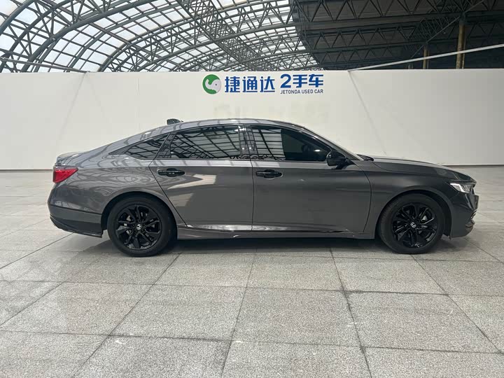 Фото 5 - Honda Accord