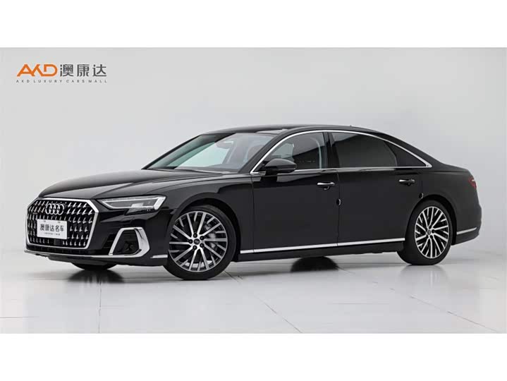 Фото 1 - Audi A8