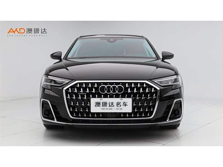 Фото 2 - Audi A8