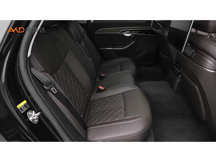 Фото 8 - Audi A8