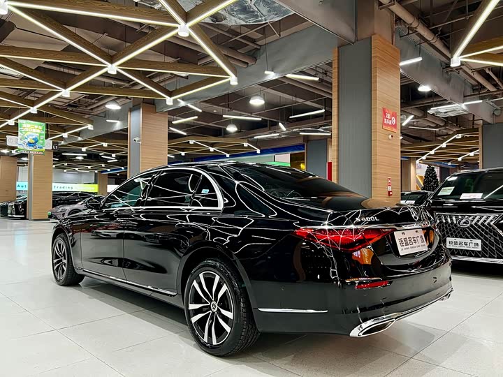 Фото 3 - Mercedes-Benz S-Class