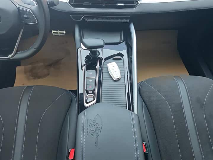 Фото 16 - Geely Preface