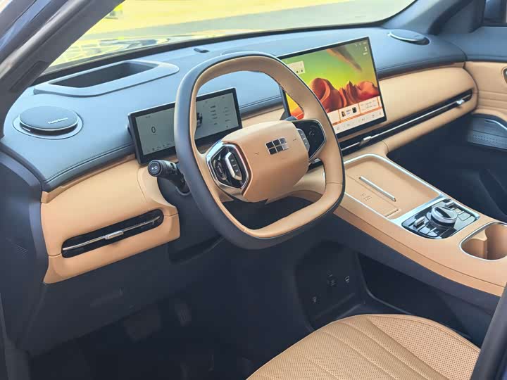 Фото 9 - Geely Galaxy Starship 7