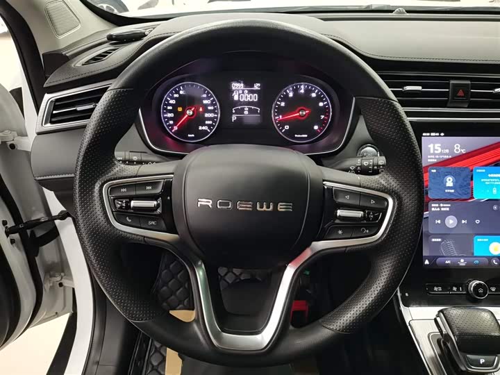 Фото 11 - Roewe RX5