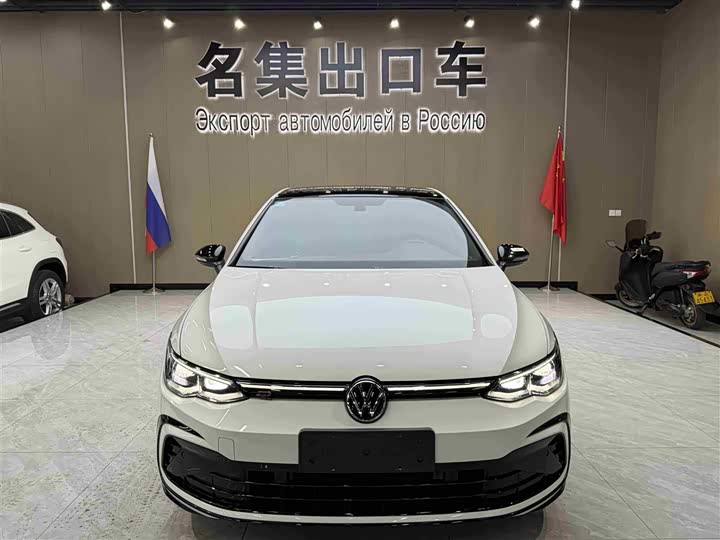 Фото 2 - Volkswagen Golf