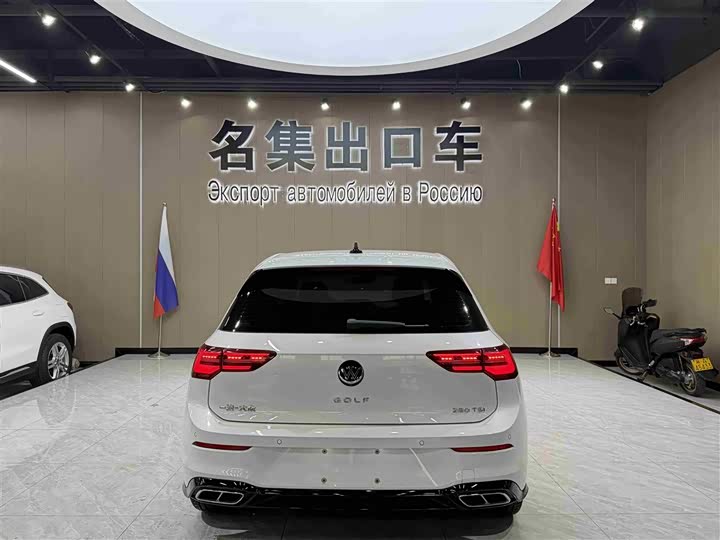 Фото 5 - Volkswagen Golf