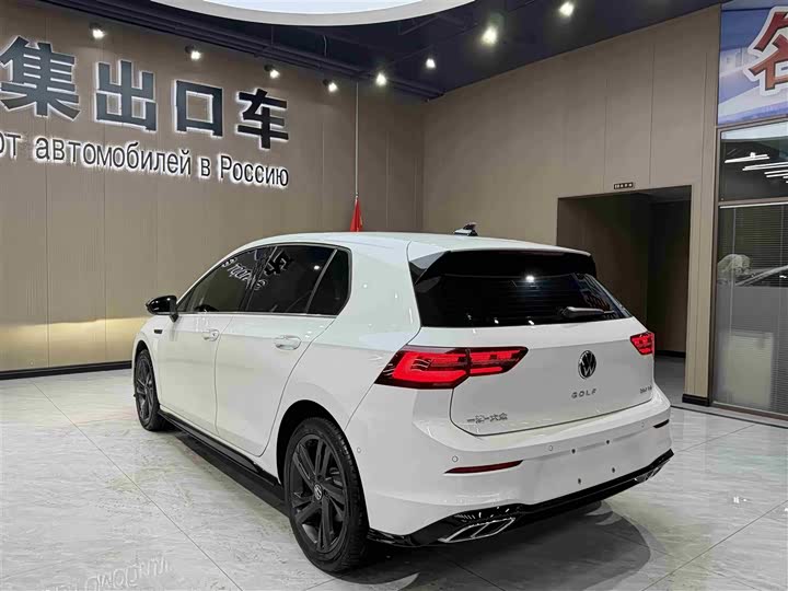 Фото 6 - Volkswagen Golf