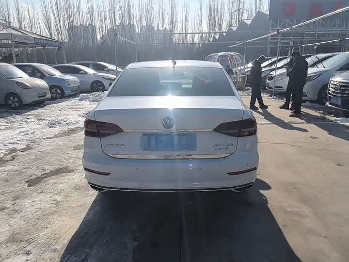 Фото 8 - Volkswagen Lavida