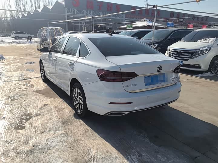 Фото 9 - Volkswagen Lavida