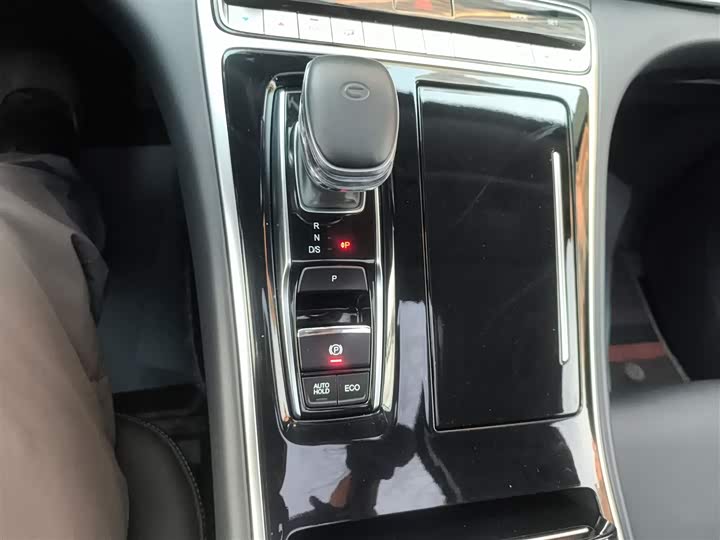 Фото 14 - GAC Trumpchi M8