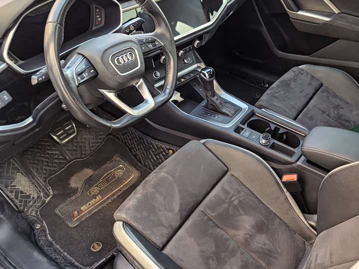 Фото 3 - Audi Q3
