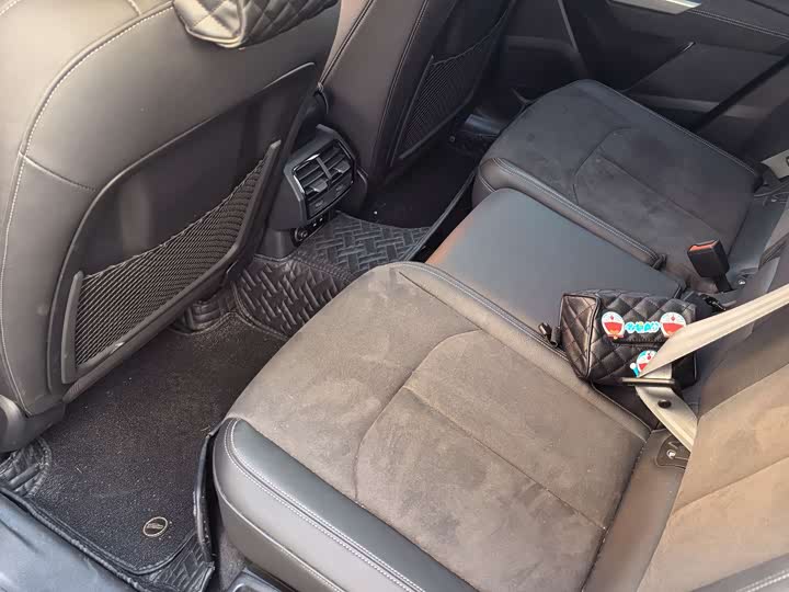 Фото 4 - Audi Q3