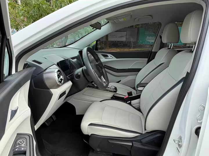 Фото 5 - BYD Yuan Pro