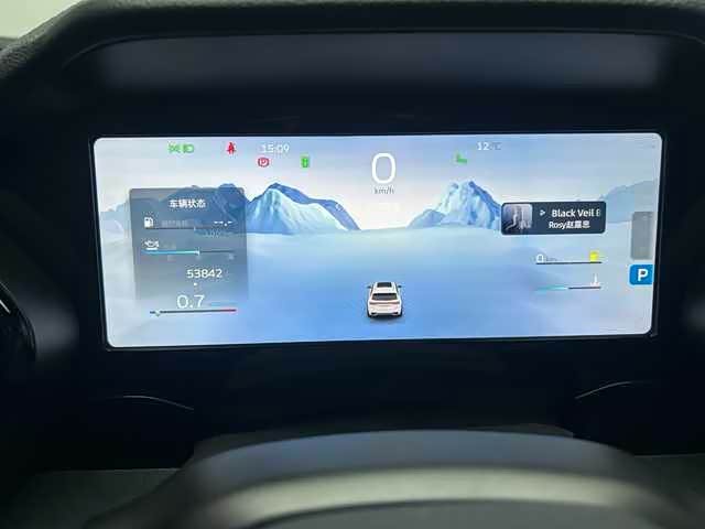 Фото 14 - Geely Monjaro