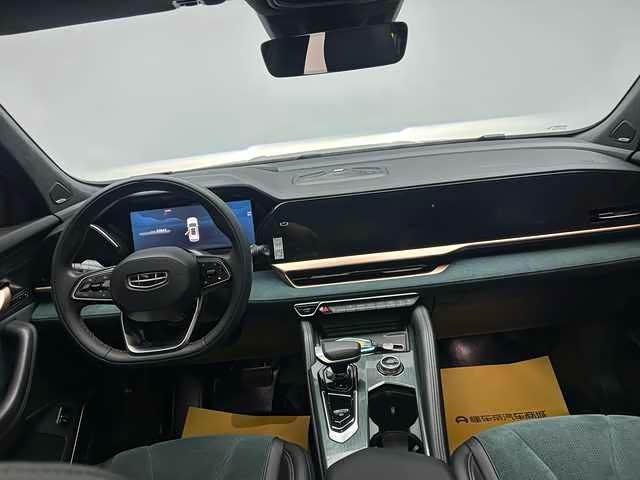 Фото 19 - Geely Monjaro