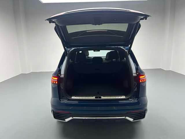 Фото 8 - Geely Monjaro