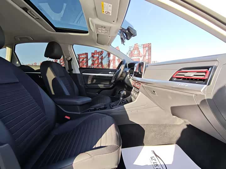 Фото 10 - Volkswagen Lavida