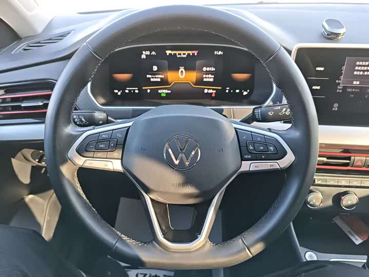 Фото 22 - Volkswagen Lavida