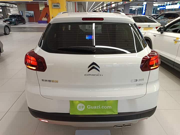 Фото 6 - Citroen C3-XR