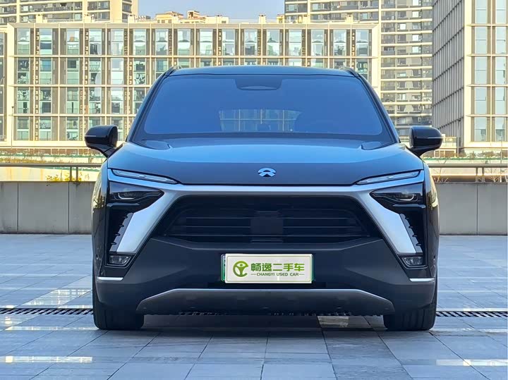 Фото 2 - Nio ES8