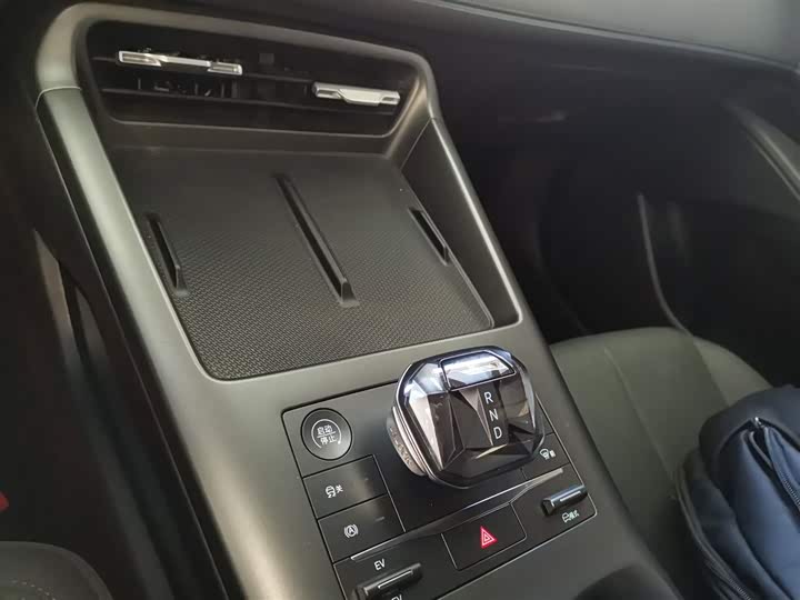 Фото 14 - BYD Qin Plus