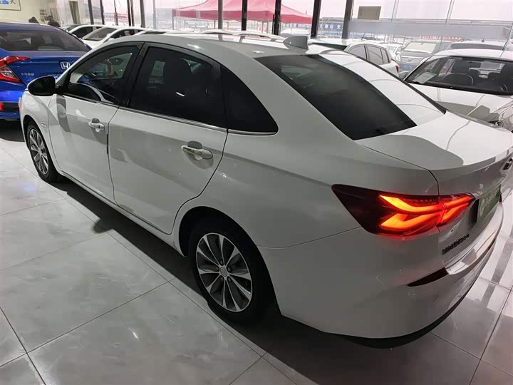 Фото 5 - Chevrolet Monza