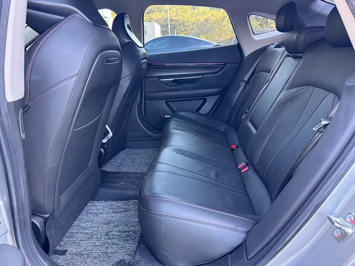 Фото 5 - XPeng P7